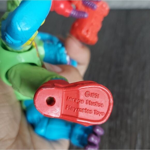 TMNT Teenage Mutant Ninja Turtles WYRM Action Figure Playmates 1991 - Picture 5 of 5
